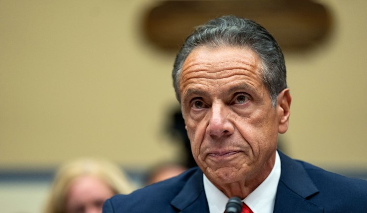 cuomo Mamdani secures victory in NYC Democratic primary as Trump warns of arrest if he defies ICE as mayor